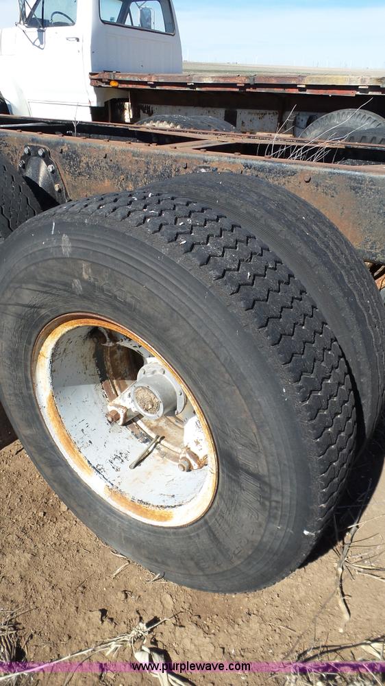 image for item J1269 1967 GMC 7500 truck cab and chassis