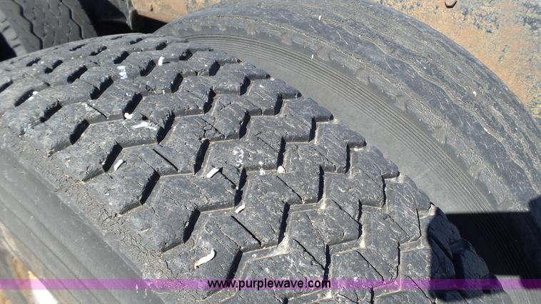 image for item J1269 1967 GMC 7500 truck cab and chassis