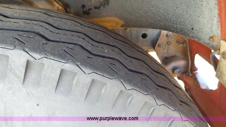 image for item J1269 1967 GMC 7500 truck cab and chassis