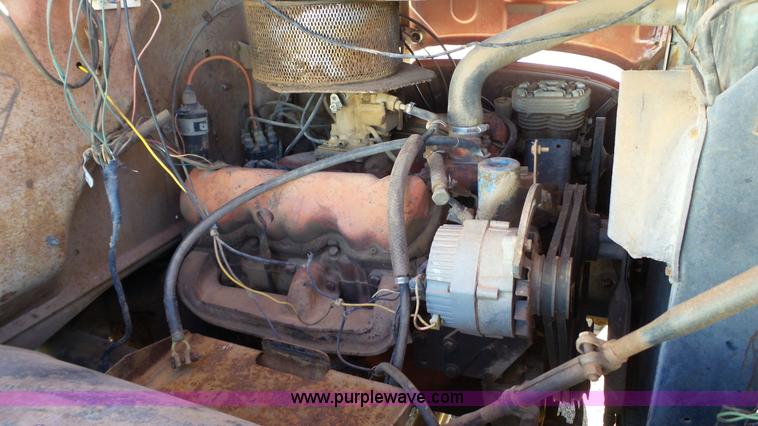 image for item J1269 1967 GMC 7500 truck cab and chassis