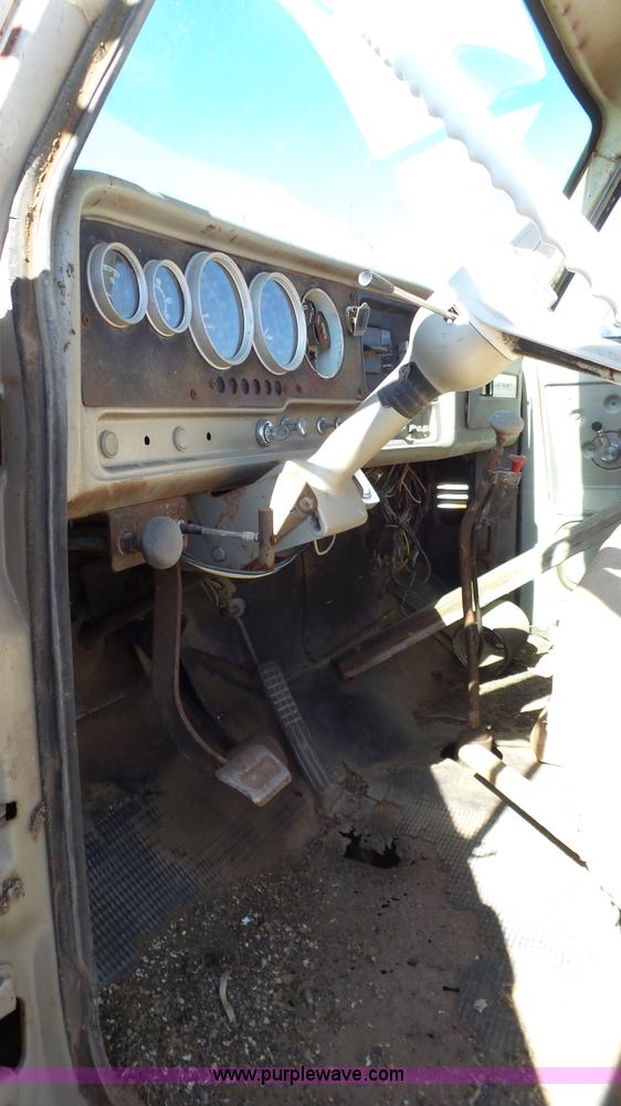 image for item J1269 1967 GMC 7500 truck cab and chassis