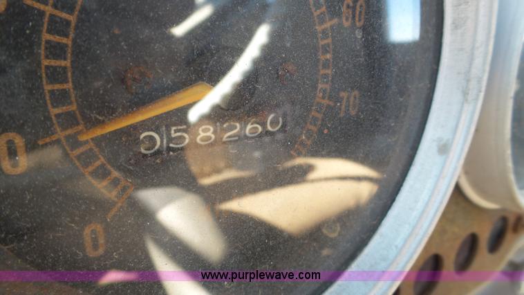 image for item J1269 1967 GMC 7500 truck cab and chassis