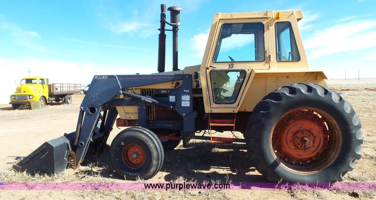 image for item J1282 Case 1370 tractor