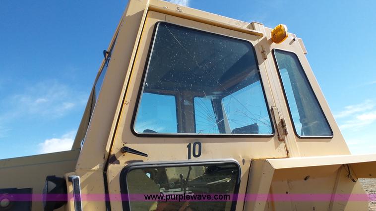 image for item J1282 Case 1370 tractor