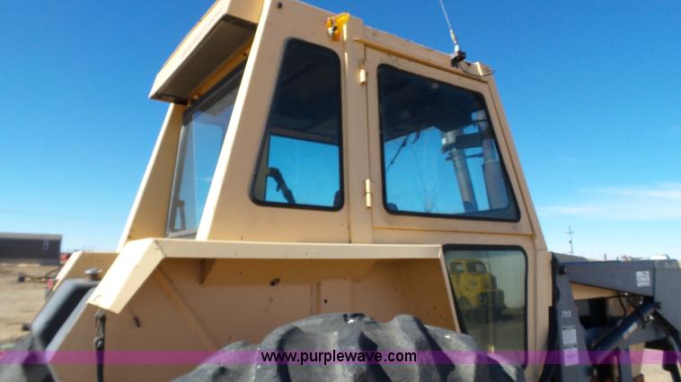 image for item J1282 Case 1370 tractor