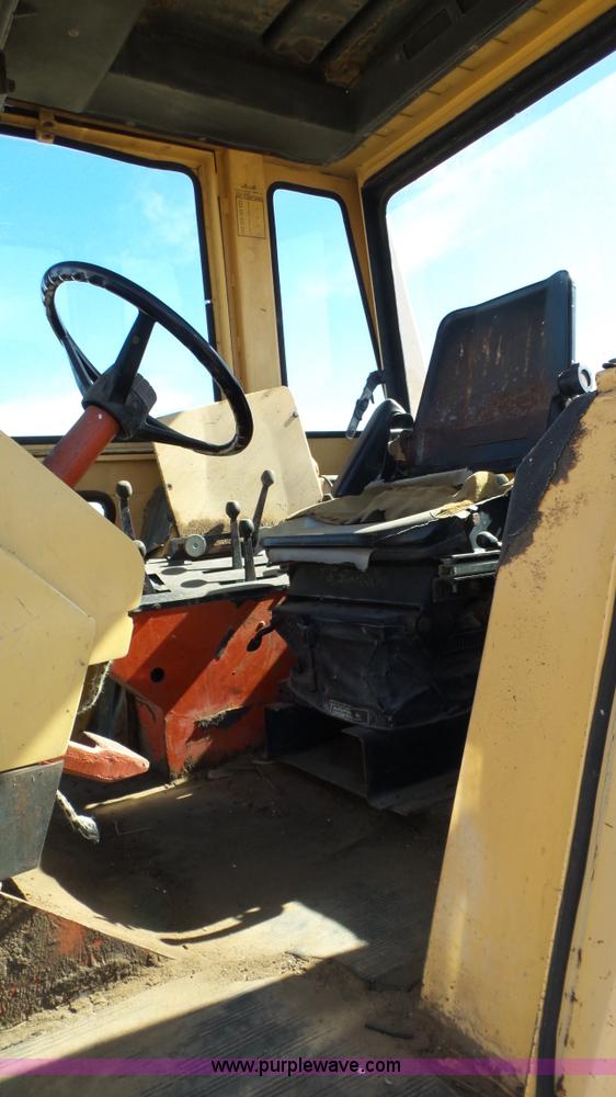 image for item J1282 Case 1370 tractor