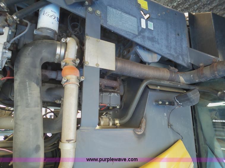 image for item J1285 1995 Caterpillar Challenger 45 tractor