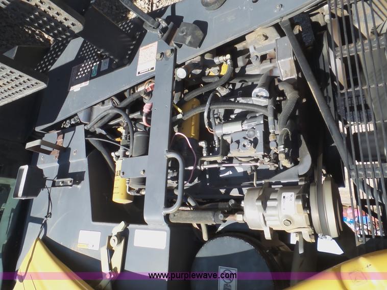 image for item J1285 1995 Caterpillar Challenger 45 tractor