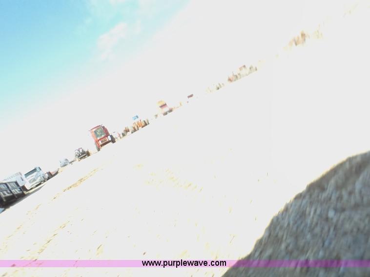 image for item J1285 1995 Caterpillar Challenger 45 tractor