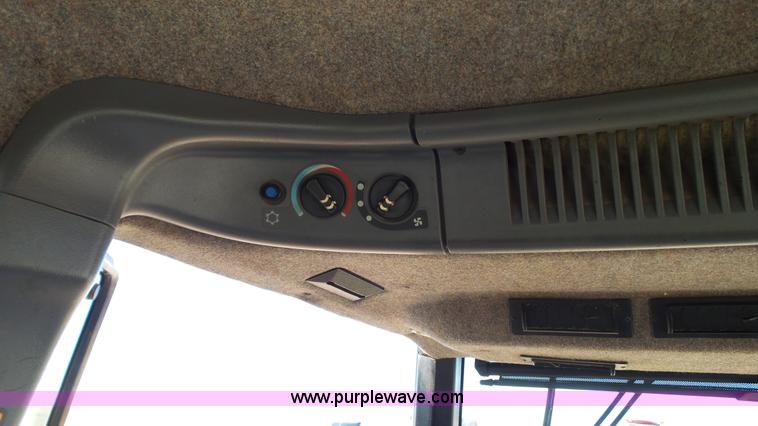 image for item J1285 1995 Caterpillar Challenger 45 tractor