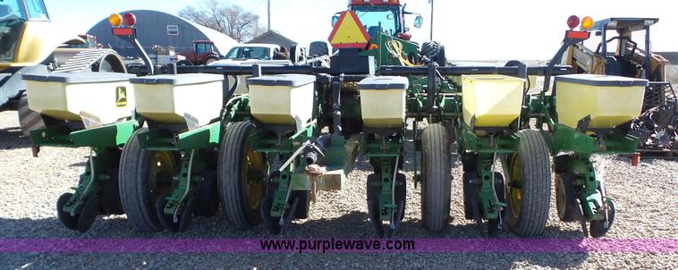 image for item J1293 John Deere 1770 Conservation Max Emerge planter