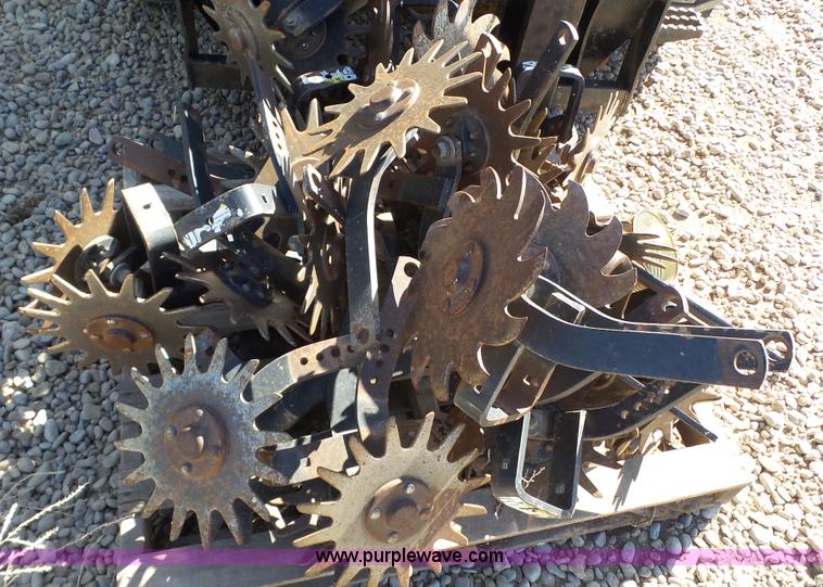 image for item J1293 John Deere 1770 Conservation Max Emerge planter