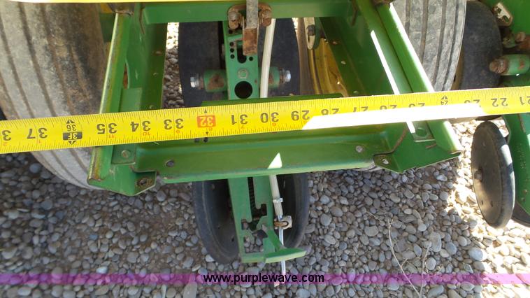 image for item J1293 John Deere 1770 Conservation Max Emerge planter