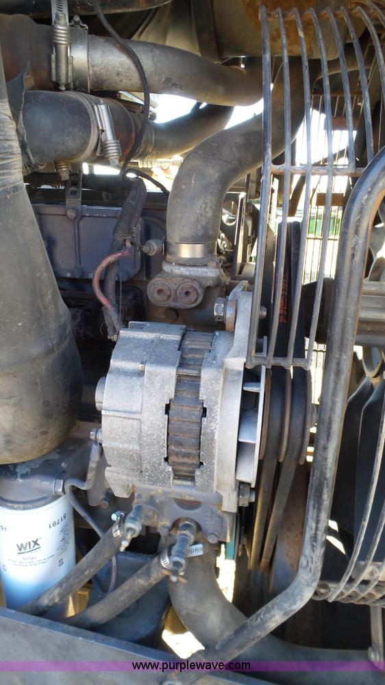 image for item J1294 1997 Caterpillar Challenger 55 tractor