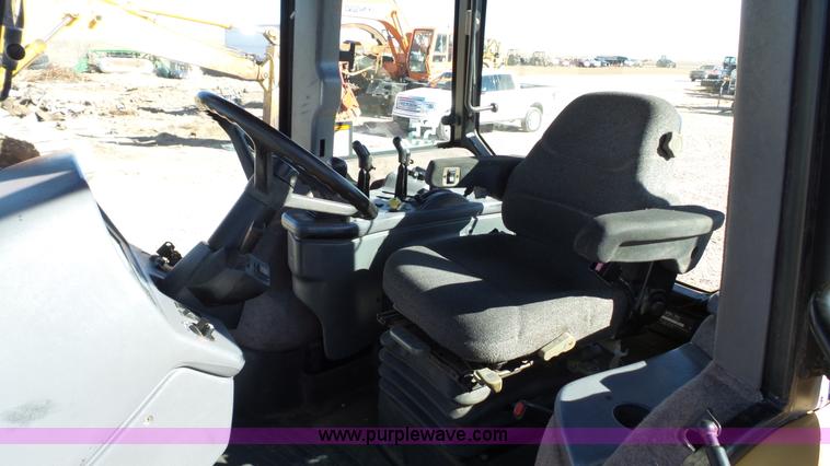 image for item J1294 1997 Caterpillar Challenger 55 tractor