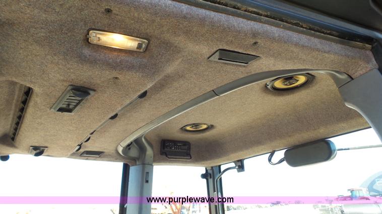 image for item J1294 1997 Caterpillar Challenger 55 tractor