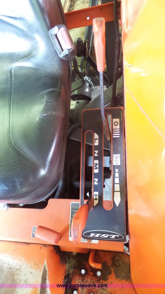 image for item J4688 2007 Kubota L3400D MFWD tractor