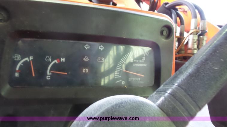 image for item J4688 2007 Kubota L3400D MFWD tractor