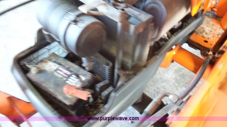 image for item J4688 2007 Kubota L3400D MFWD tractor