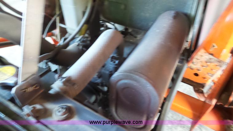 image for item J4688 2007 Kubota L3400D MFWD tractor