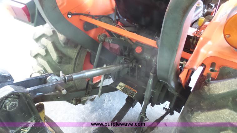 image for item J4688 2007 Kubota L3400D MFWD tractor