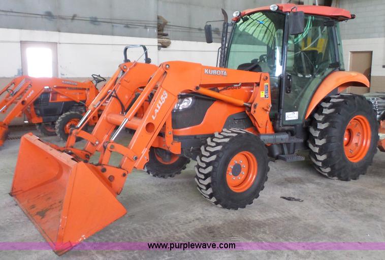 image for item J4689 2010 Kubota M7040D MFWD tractor