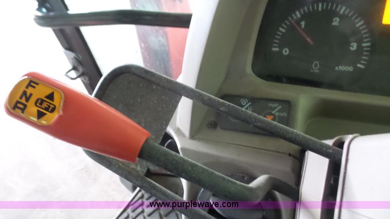 image for item J4689 2010 Kubota M7040D MFWD tractor