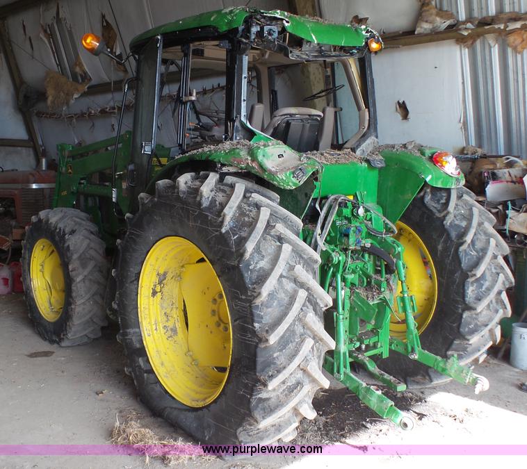 image for item J7288 2011 John Deere 6430 Premium MFWD tractor