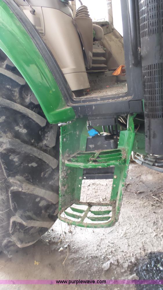 image for item J7288 2011 John Deere 6430 Premium MFWD tractor