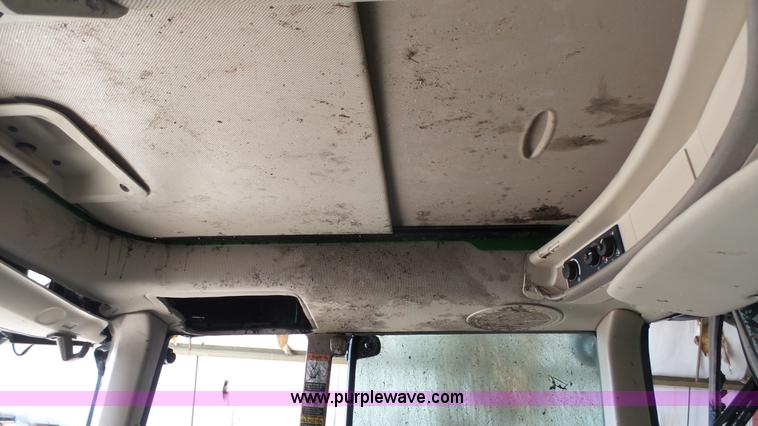 image for item J7288 2011 John Deere 6430 Premium MFWD tractor