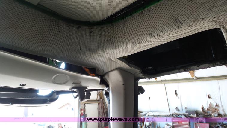 image for item J7288 2011 John Deere 6430 Premium MFWD tractor