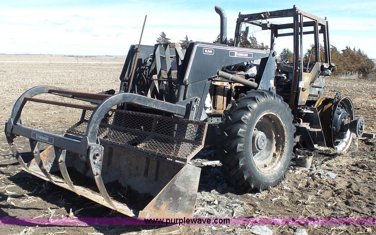image for item J7289 Case IH 7140 tractor