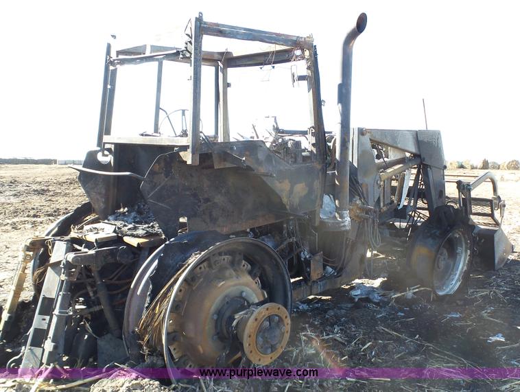 image for item J7289 Case IH 7140 tractor