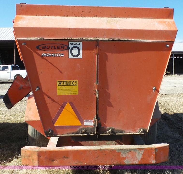 image for item J7671 Butler/Oswalt 2840 Ensilmixer feed mixer