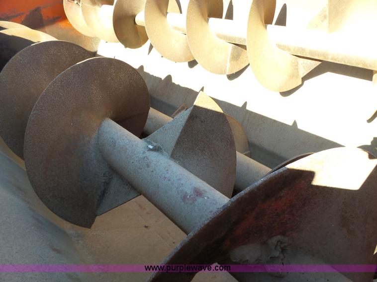 image for item J7671 Butler/Oswalt 2840 Ensilmixer feed mixer