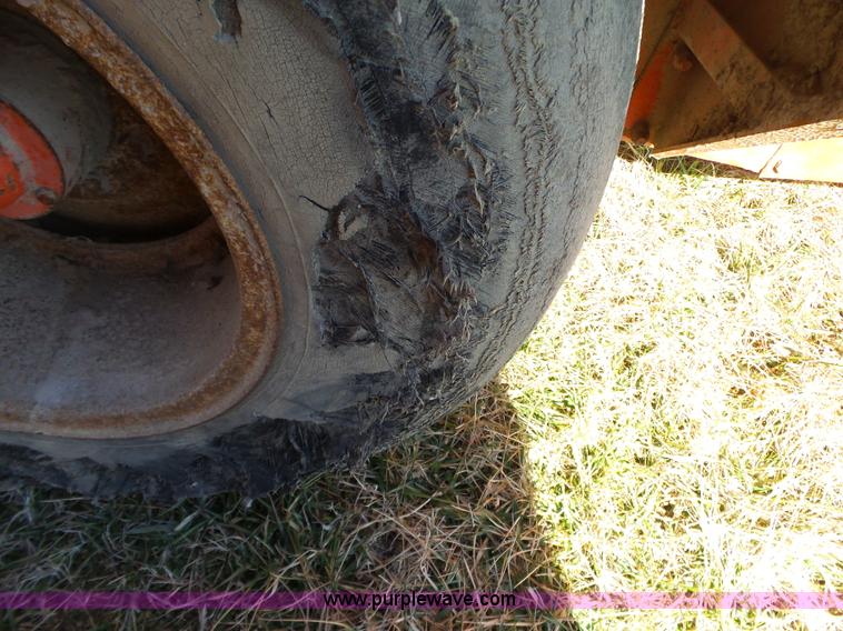 image for item J7671 Butler/Oswalt 2840 Ensilmixer feed mixer