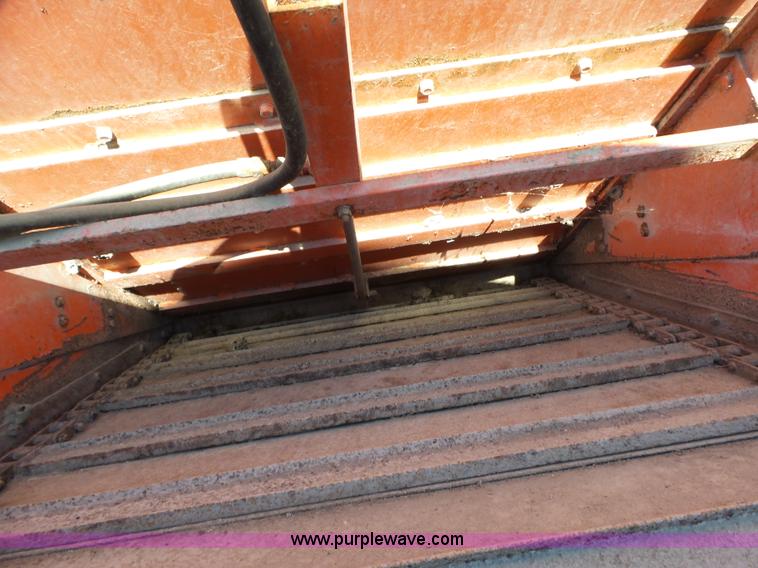 image for item J7671 Butler/Oswalt 2840 Ensilmixer feed mixer