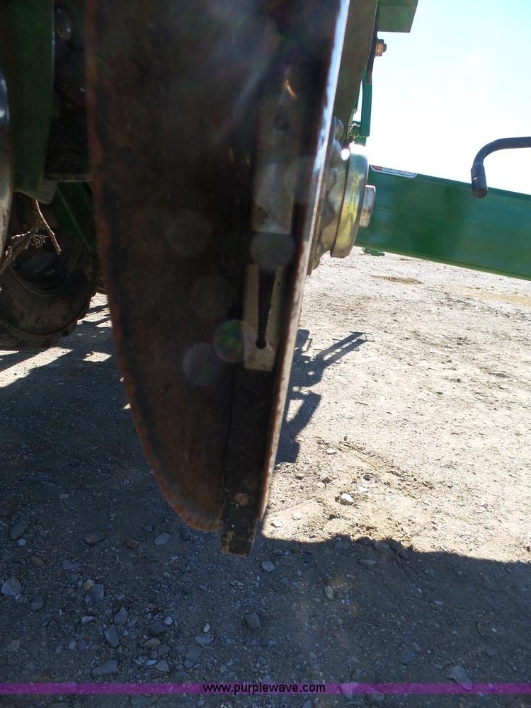 image for item J7673 2013 Great Plains 3S-3000HD grain drill