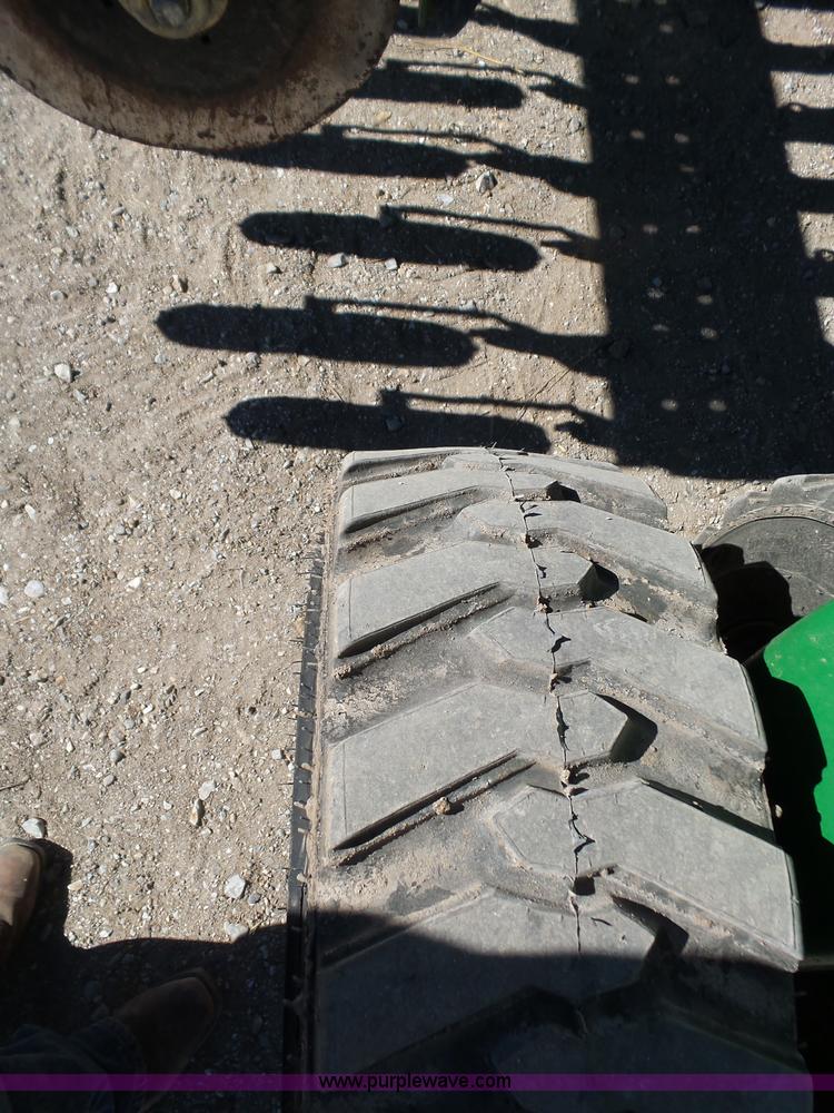 image for item J7673 2013 Great Plains 3S-3000HD grain drill