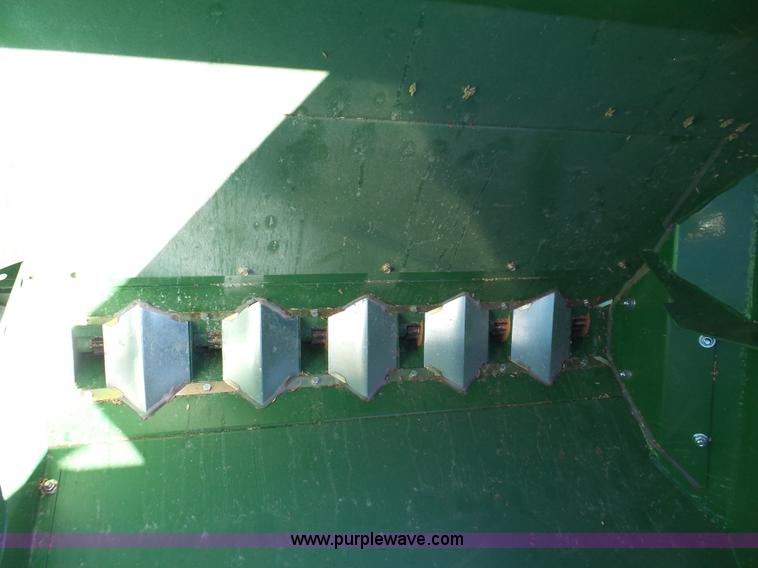 image for item J7673 2013 Great Plains 3S-3000HD grain drill