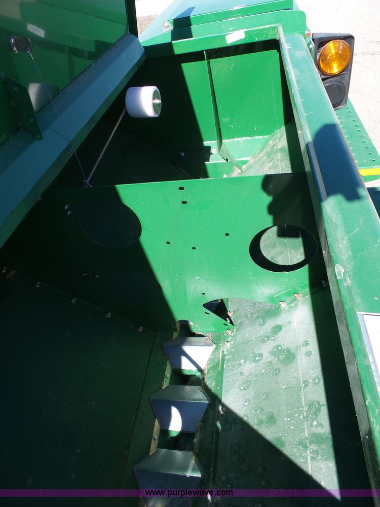 image for item J7673 2013 Great Plains 3S-3000HD grain drill