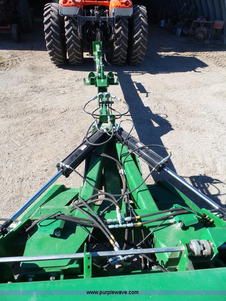 image for item J7673 2013 Great Plains 3S-3000HD grain drill