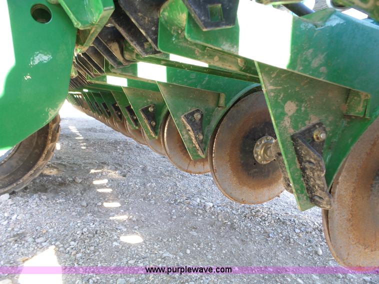 image for item J7673 2013 Great Plains 3S-3000HD grain drill