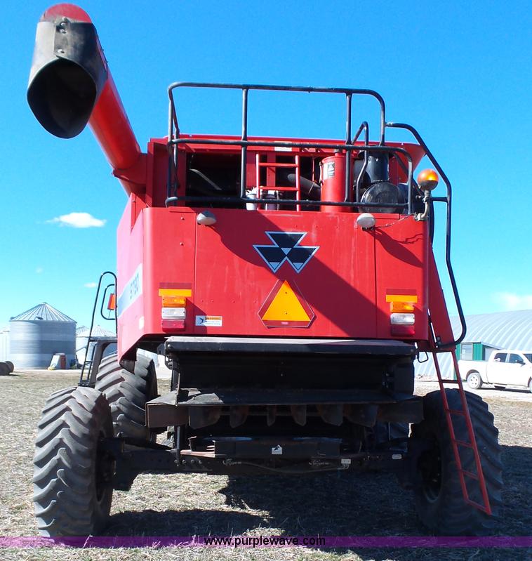 image for item J7674 2003 Massey-Ferguson 9790 RWA combine