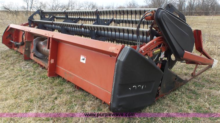 image for item J7678 1979 International 1440 combine