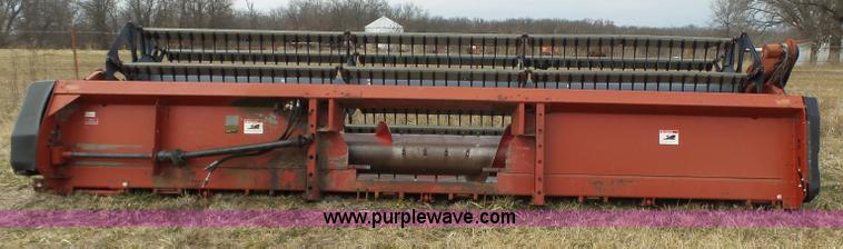 image for item J7678 1979 International 1440 combine