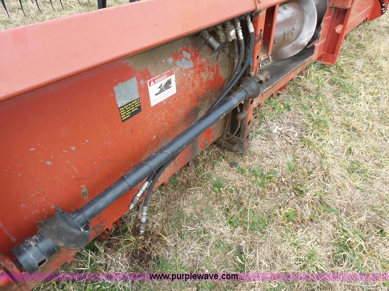 image for item J7678 1979 International 1440 combine