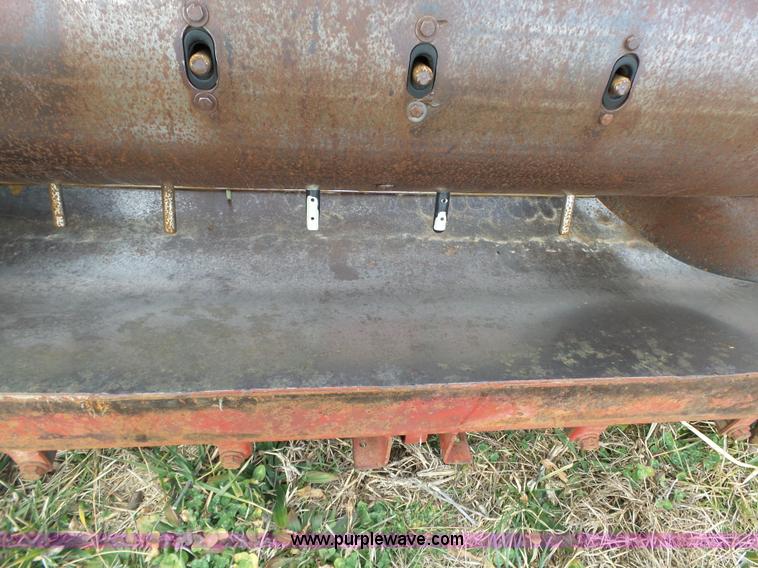 image for item J7678 1979 International 1440 combine