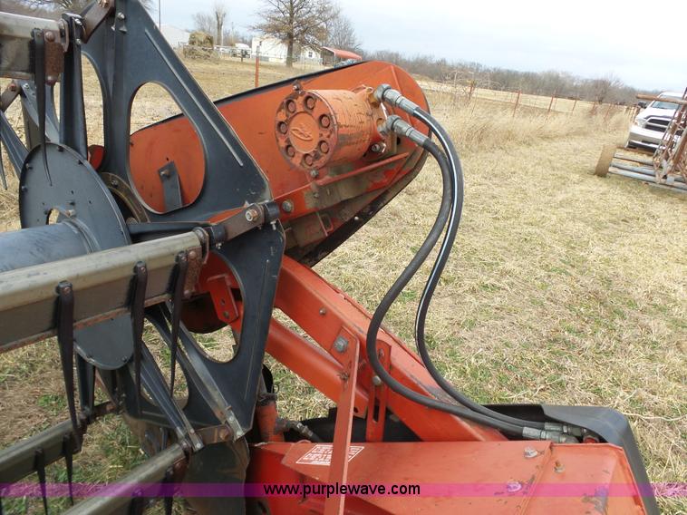 image for item J7678 1979 International 1440 combine