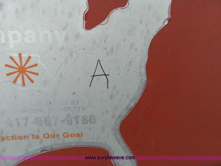 image for item J7678 1979 International 1440 combine